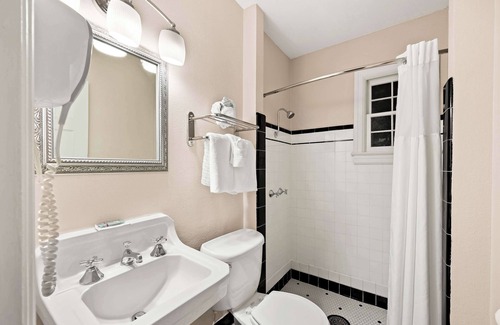 Walnut Street Hotel | Best Western Route 66 Rail Haven