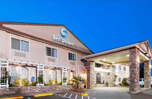 Forest Grove Hotel | Best Western University Inn & Suites