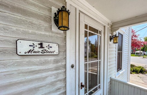 Bethel House | Bethel Village Getaway