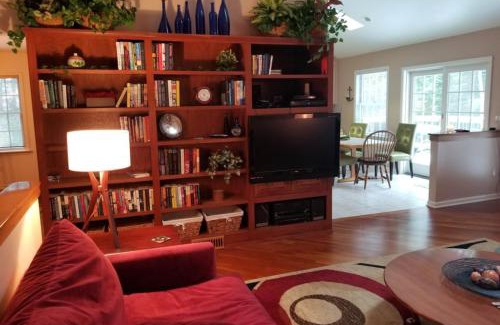 Thompsonville House | Betsie Woods