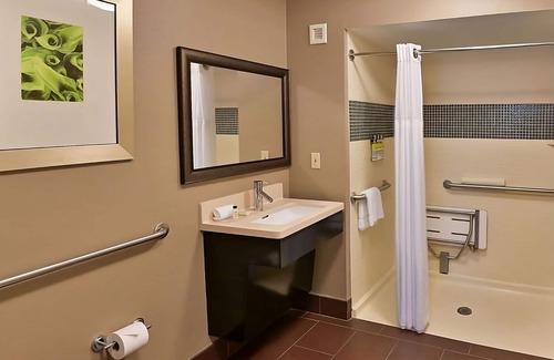 Sunnyvale Resort | Better Choice for your Vacation! THREE Relaxing 2BR Suites, Swimming Pool!