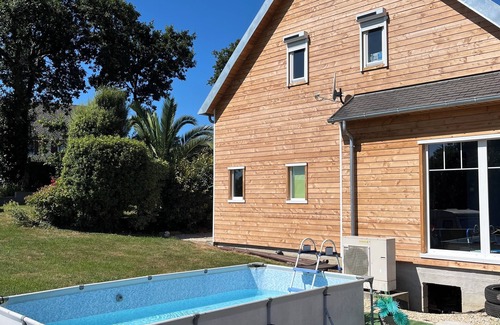 Mahalon House | Between 2 bays