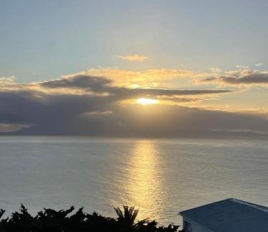 Fish Hoek Apartment | Between Mountain and Sea