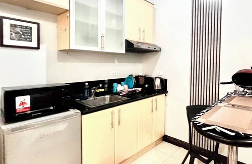 Pinagsama Apartment | BGC McKinley Center Prime Accommodations