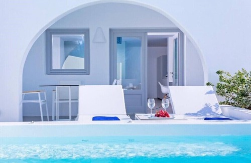 Megalochori Apartment | BH467 - C - Suite Santorini