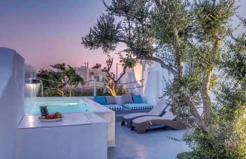 Megalochori Apartment | BH534 - C - Suite Santorini