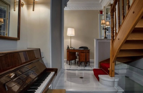 Koukaki Apartment | BHA035 - C - Suite Athens