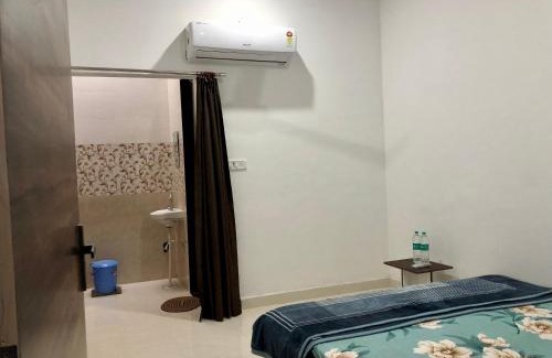 Shri Madhopur Hotel | BHAI BHAI GUEST HOUSE