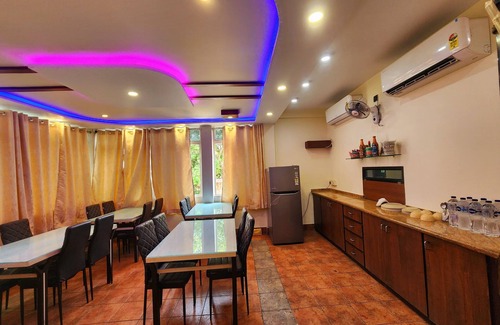 Ballygunge Hotel | Bhammars Inn - A Pure Veg Boutique Hotel
