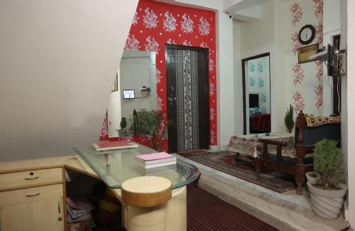 Taj Ganj Hotel | Bharat Villa - Homestay