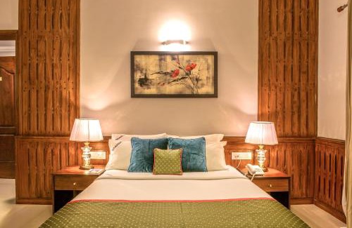 Guruvayur Hotel | Bhasuri Inn Guruvayoor