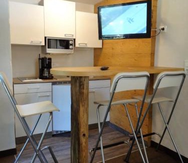 Schonbach Bed & Breakfast | Bhome Gästehaus b&b/Apartments