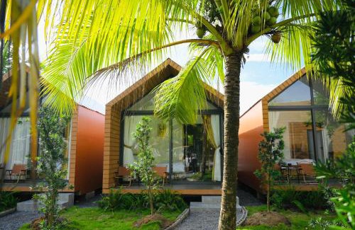 Binh Phu House | Biển Tôm ốc Homestay Bến Tre - Hồ Bơi & BBQ Garden