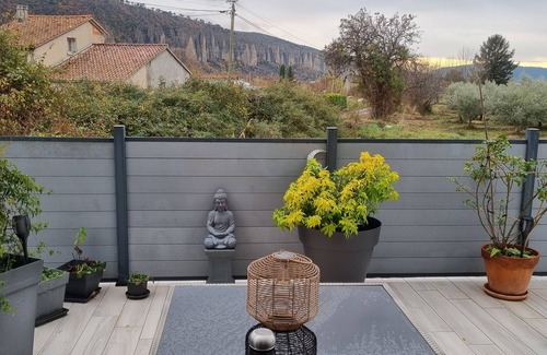 Les Mees House | Bienvenue Aux Rêves Des Mées, Refuge Enchanteur Pour des Vacances Inoubliables
