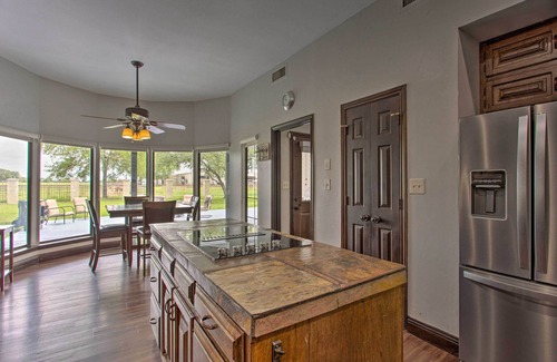 Denton County House | ‘Big Barrels Ranch' on 50 Acres: Countryside Views