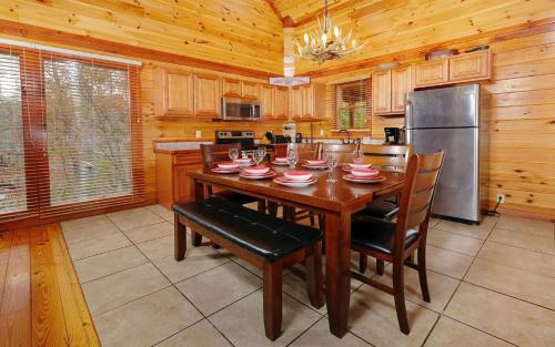Gatlinburg - Pigeon Forge Villa | Big Bear Plunge