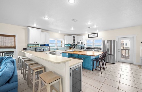Port St. Joe House | Big Blue Heaven: Family Retreat! Beachfront with Swim Spa and Slide, Sleeps 27!