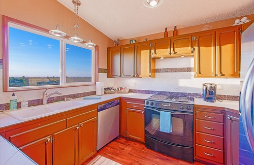 Ocean City House | Big Bold House on the Dunes, Easy Walk to the Mighty Pacific Ocean