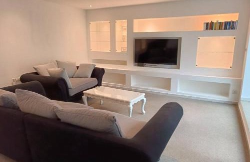 Buer Apartment | Big comfort Bungalow incl Carcharger