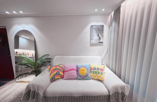 Bongcheon-dong House | Big Family or Group Stay 3 Rooms 5 Beds SNU Station Line 2