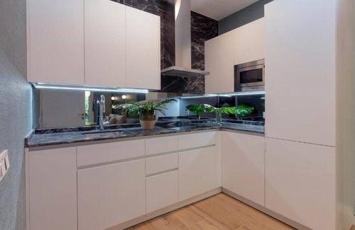 Egia Apartment | BIG Full Apart 4 ROOMS in a Centric Home Parking Included