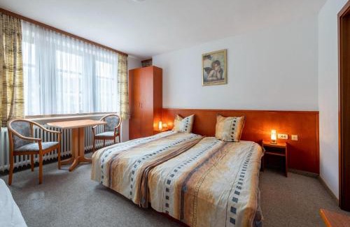 Schleiden House | Big Holiday Home near Monschau in the Eifel Nationalpark with a terrace and bar