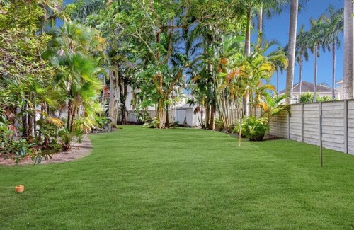 River Oaks Villa | Big House in Fort Lauderdale