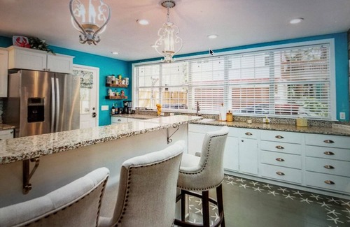 Saint Simons Island House | Big Luxury Island Style 5 Bed 3 Bath One level Sleeps 9 Quiet Street GR8 Locati