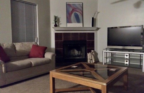 Indianapolis House | Big Master Suite * All-Inclusive * Lots of Storage