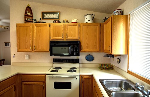 Dent Cabin | Big McDonald Cabin with Guest House