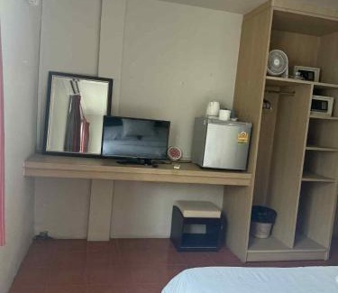 Nong Chaeng Hotel | Big Moose Pattaya