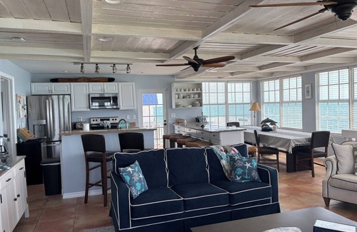 Jose's Hideaway House | Big on the Beach House, Oceanfront with Stunning views!