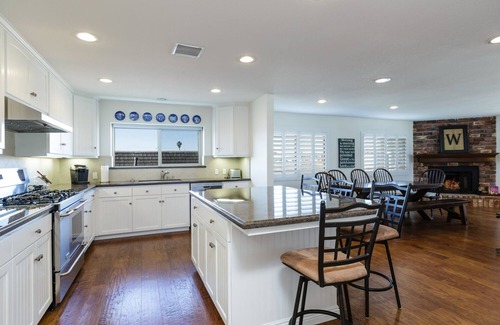 Oxnard Shores House | Big Relaxing Beach House 3 Bedrooms and a loft, less than 500 steps to the sand!