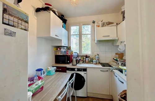 Cachan Apartment | Big room next to train B, 15 minutes go to center ville