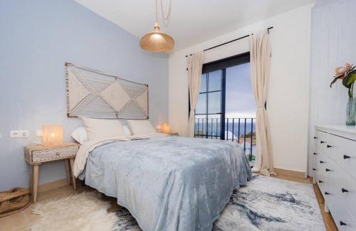 Almunecar Apartment | Big sunny 2BR seaview apartment in natural park