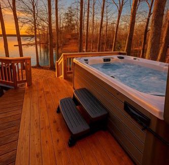 Mayhew House | Big Water View Lake Home in Mooresville, North Carolina