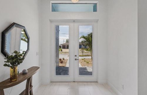 Burnt Store House | BIG WATER VIEW!, Heated Saltwater Pool and Spa - Villa Manatees Crossing - Roelens