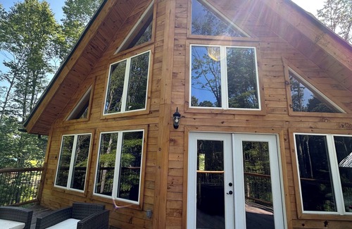 Benezette House | Big windows house + 5 bedrooms +Wifi+ dishwasher+ kitchen+ patio+ firepit