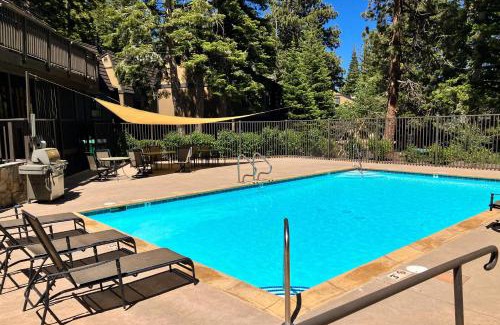Majestic Pines Apartment | Bigwood 54 K