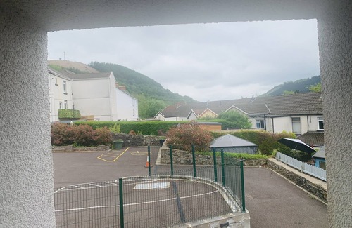 Merthyr Vale Cottage | Bike Park 5 miles2-Bed cottage in Merthyr Vale