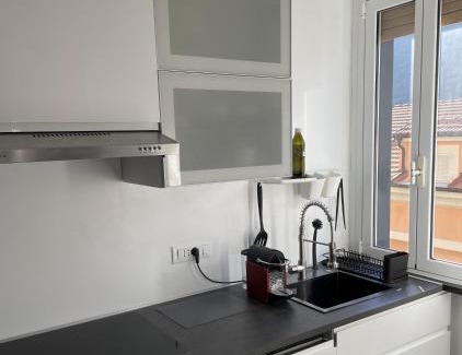 Finalborgo Apartment | Bike & Sea under castle dreams at Finalborgo