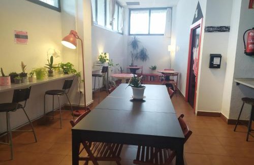 Deustuko San Pedro-Erribera Hostel | Bilbao Akelarre Hostel