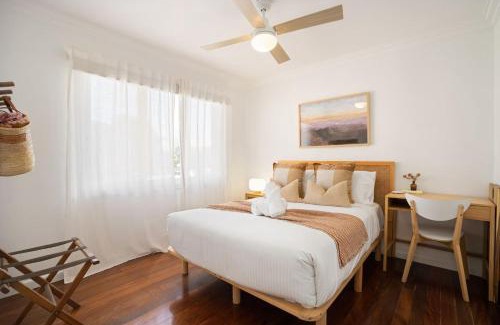 Bilinga Apartment | Bilinga Breeze - Walk to North Kirra Beach and Airport