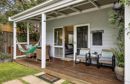 Sorrento Cottage | Bilinga Cottage - Magbird*