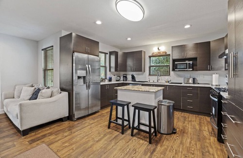MacGregor House | Billiards | Ping-Pong | Foosball