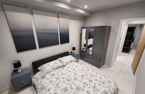 Slaithwaite Apartment | Billie Island apartments