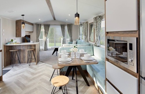 Great Billing House | Billing Aquadrome Gold 3 Bed Caravan KL06