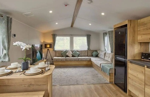 Great Houghton Ski Chalet | Billing Aquadrome Silver 3 Bed Caravan NW47
