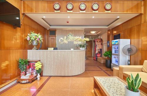 Tan Binh Hotel | Bin Bin 10 - Mimosa Hotel Near Tan Son Nhat Airport