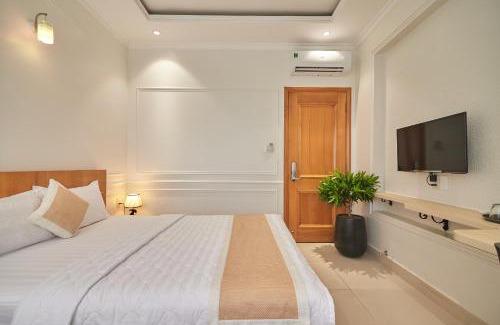Tan Binh Hotel | Bin Bin 10 - Mimosa Hotel Near Tan Son Nhat Airport